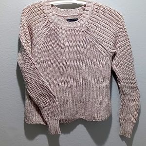 American Eagle scalloped hem, long sleeve sweater with raglan sleeve, size M